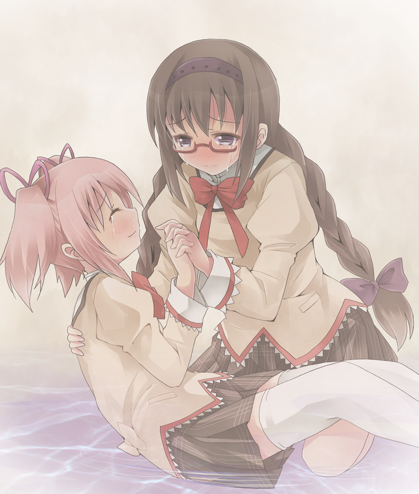 akemi homura and kaname madoka (mahou shoujo madoka magica) drawn by michii_yuuki