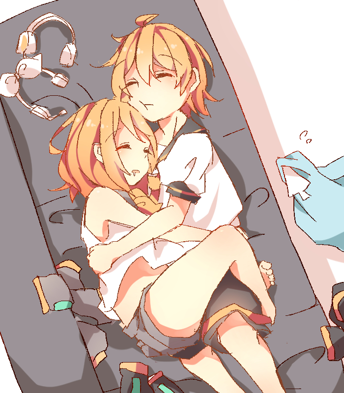 kagamine rin and kagamine len (vocaloid) drawn by sazanami_(ripple1996)