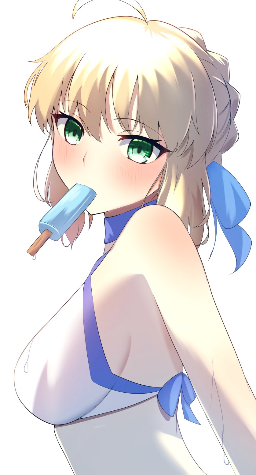 artoria pendragon and saber (fate and 1 more) drawn by umi_endu