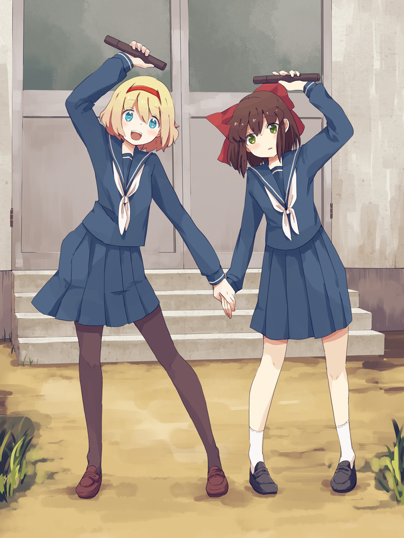 hakurei reimu and alice margatroid (touhou) drawn by yachi_yowa