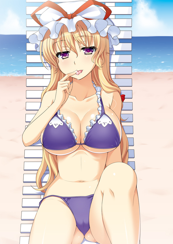 yakumo yukari (touhou) drawn by katagiri_chisato
