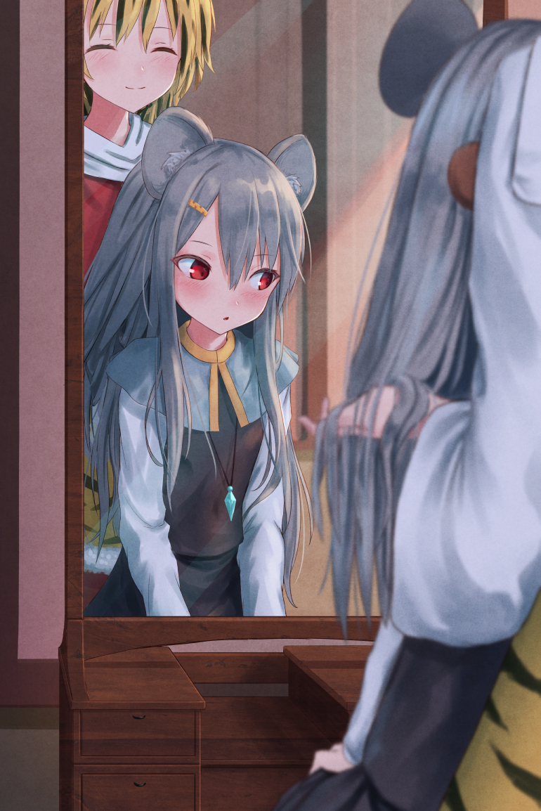 nazrin and toramaru shou (touhou) drawn by roke_(taikodon)