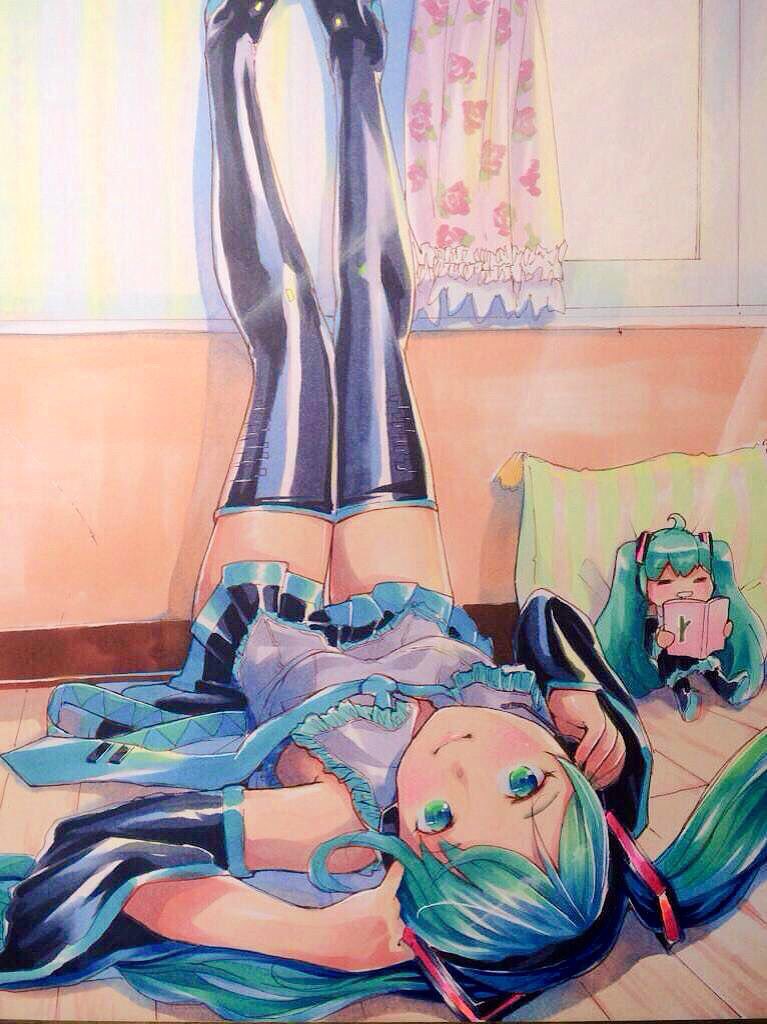 hatsune miku and chibi miku (vocaloid) drawn by mayo_riyo