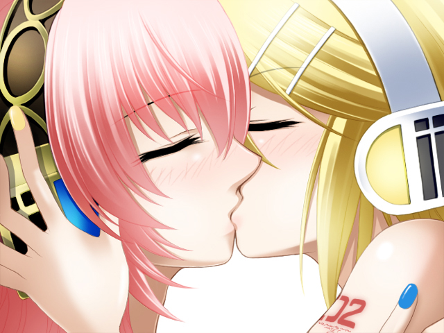 kagamine rin and megurine luka (vocaloid) drawn by kuromayu