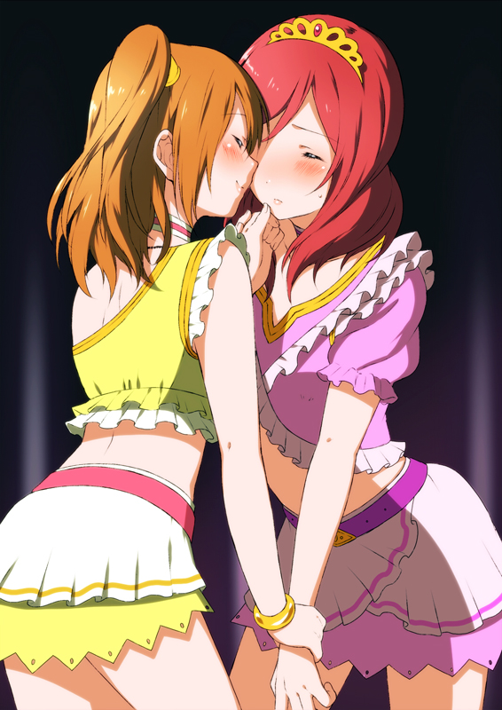 nishikino maki and kosaka honoka (love live! and 1 more) drawn by inuzuka_bouru