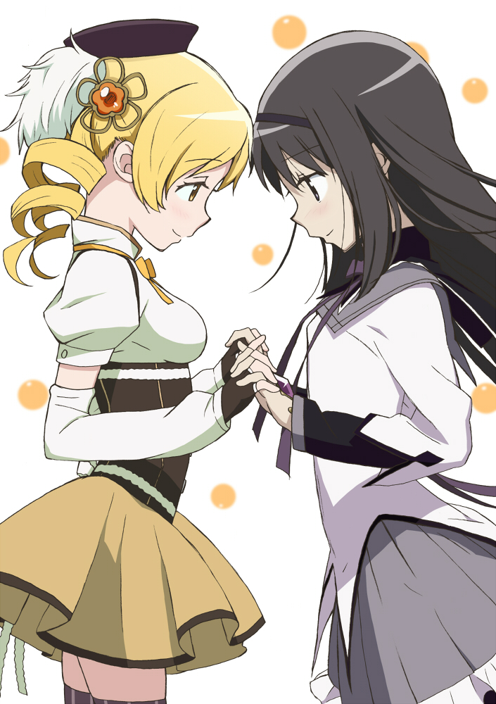 akemi homura and tomoe mami (mahou shoujo madoka magica)