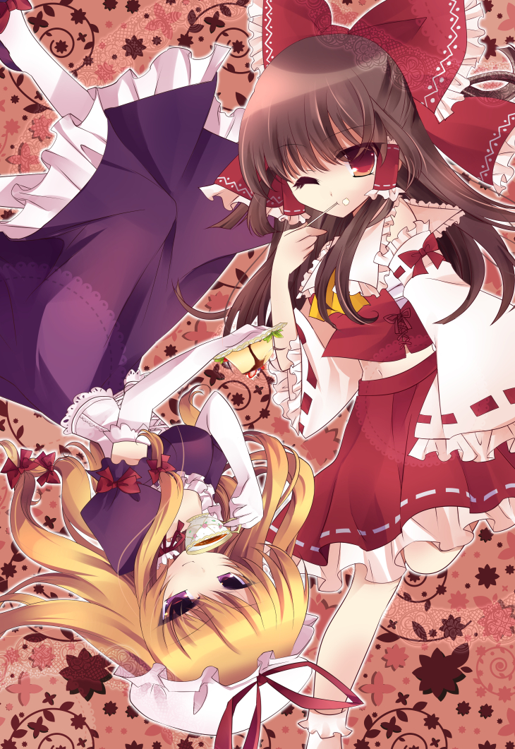hakurei reimu and yakumo yukari (touhou) drawn by imari_yuka