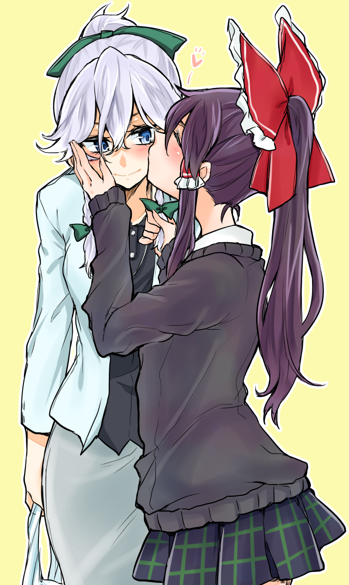 hakurei reimu and izayoi sakuya (touhou) drawn by kaya_rio