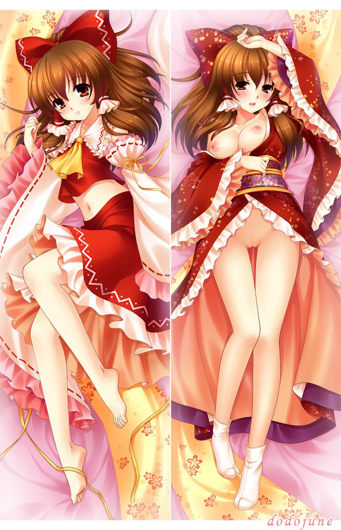 hakurei reimu (touhou) drawn by dakemakura-koubou and dodojune