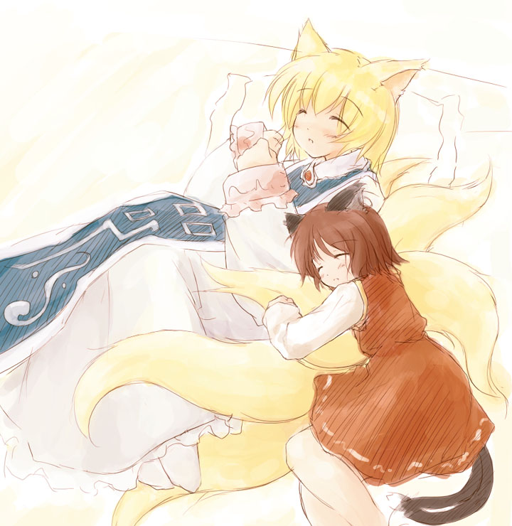 yakumo ran and chen (touhou) drawn by yukitarou_(awamori)