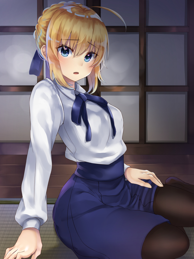 artoria pendragon and saber (fate and 1 more) drawn by gakuon_(gakuto)