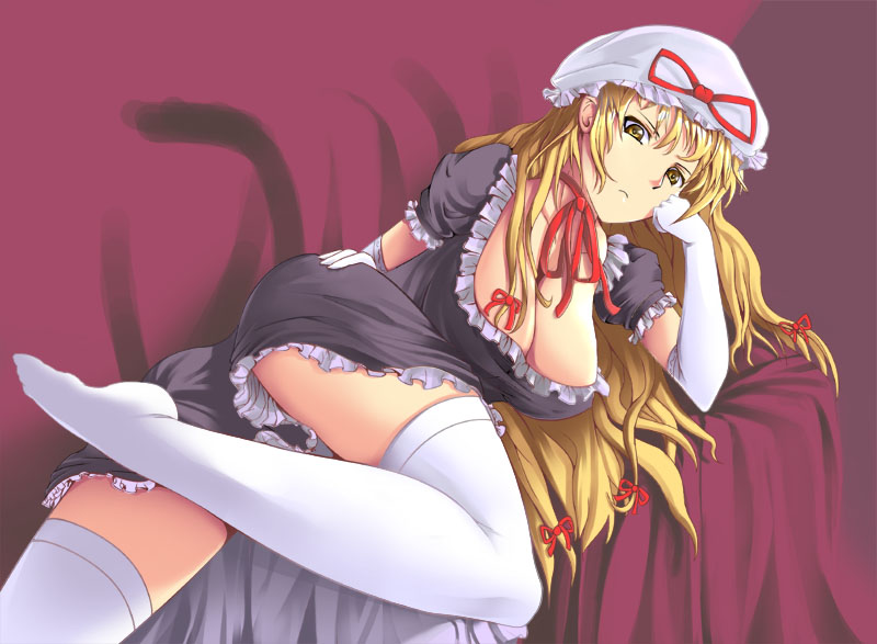 yakumo yukari (touhou) drawn by ouka_(izuriha)