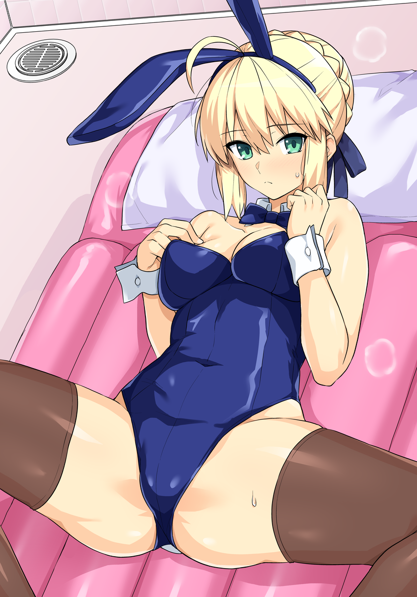 artoria pendragon and saber (fate and 1 more) drawn by haruhisky