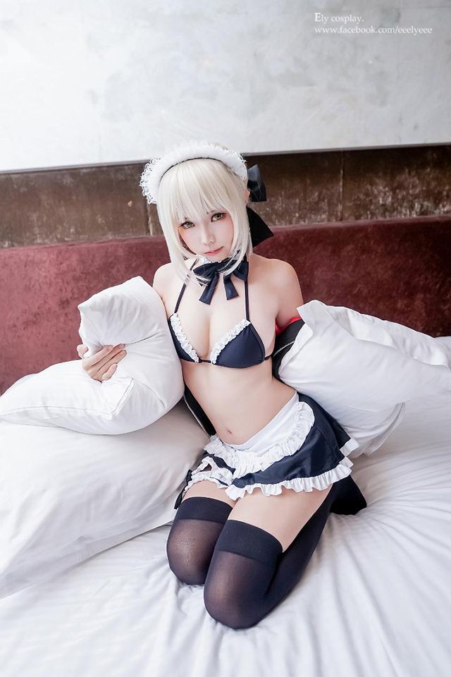 artoria pendragon and saber alter (fate and 1 more) drawn by ely_(eeelyeee)
