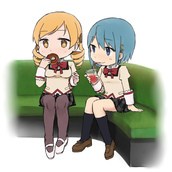 miki sayaka and tomoe mami (mahou shoujo madoka magica) drawn by tsuduya_(knt31)
