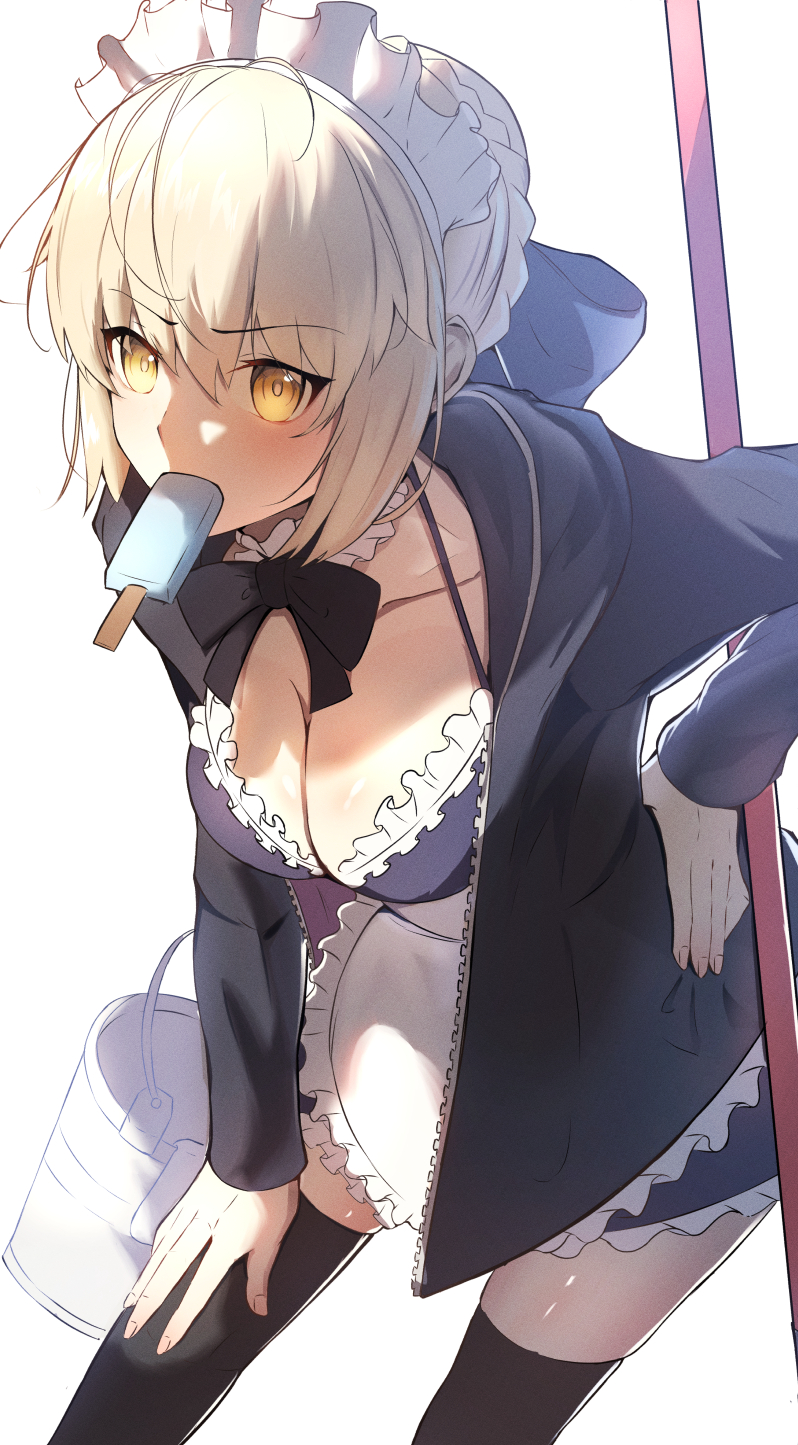 artoria pendragon and saber alter (fate and 1 more) drawn by umi_endu