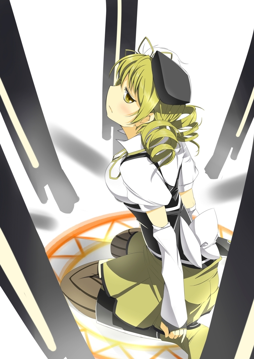 tomoe mami (mahou shoujo madoka magica) drawn by isogai_yuuji