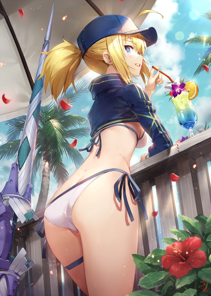 artoria pendragon and mysterious heroine xx (fate and 1 more) drawn by gabiran