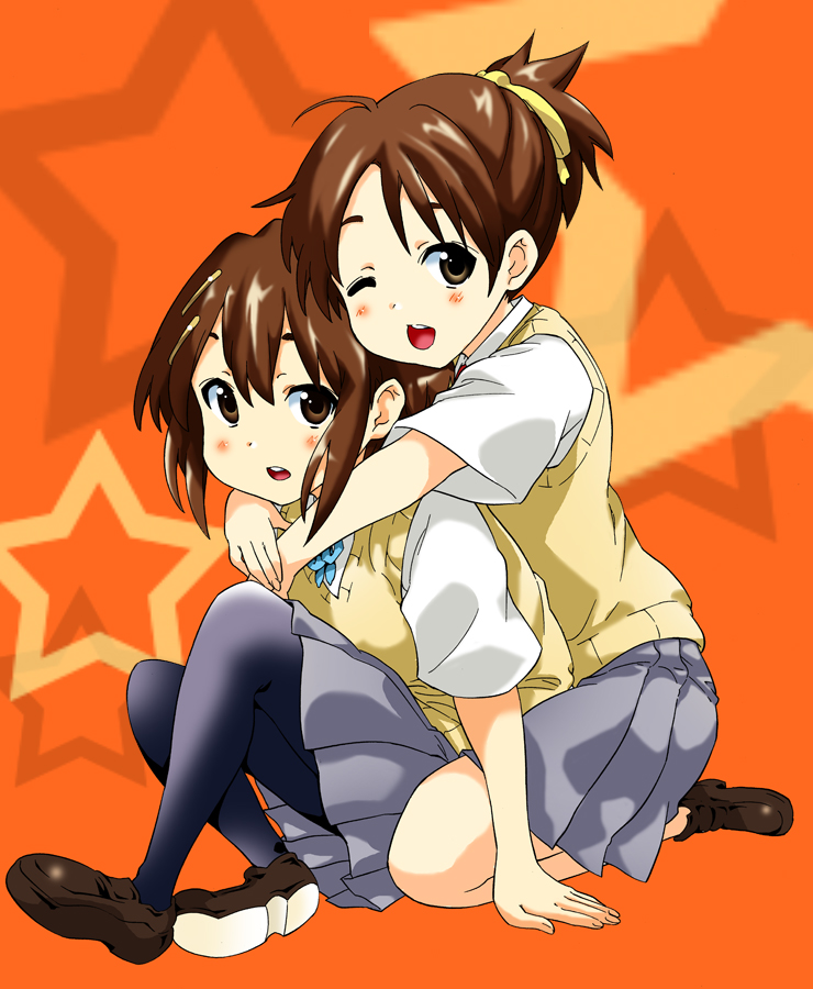 hirasawa yui and hirasawa ui (k-on!) drawn by akira_(umihan)