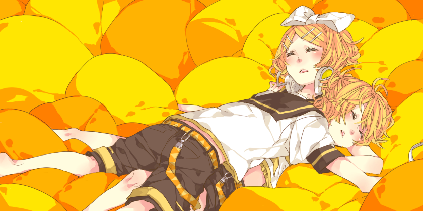 kagamine rin and kagamine len (vocaloid) drawn by manda_(tyomesuke)