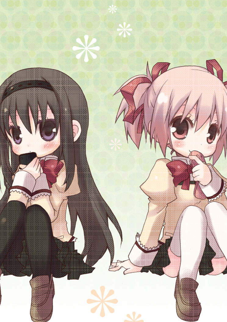 akemi homura and kaname madoka (mahou shoujo madoka magica) drawn by kosori_(dennoukitan)