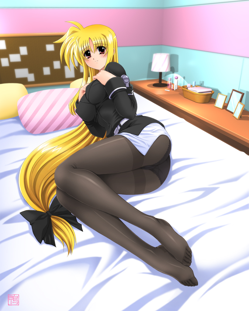 fate testarossa (lyrical nanoha and 1 more) drawn by kamogawa_tanuki