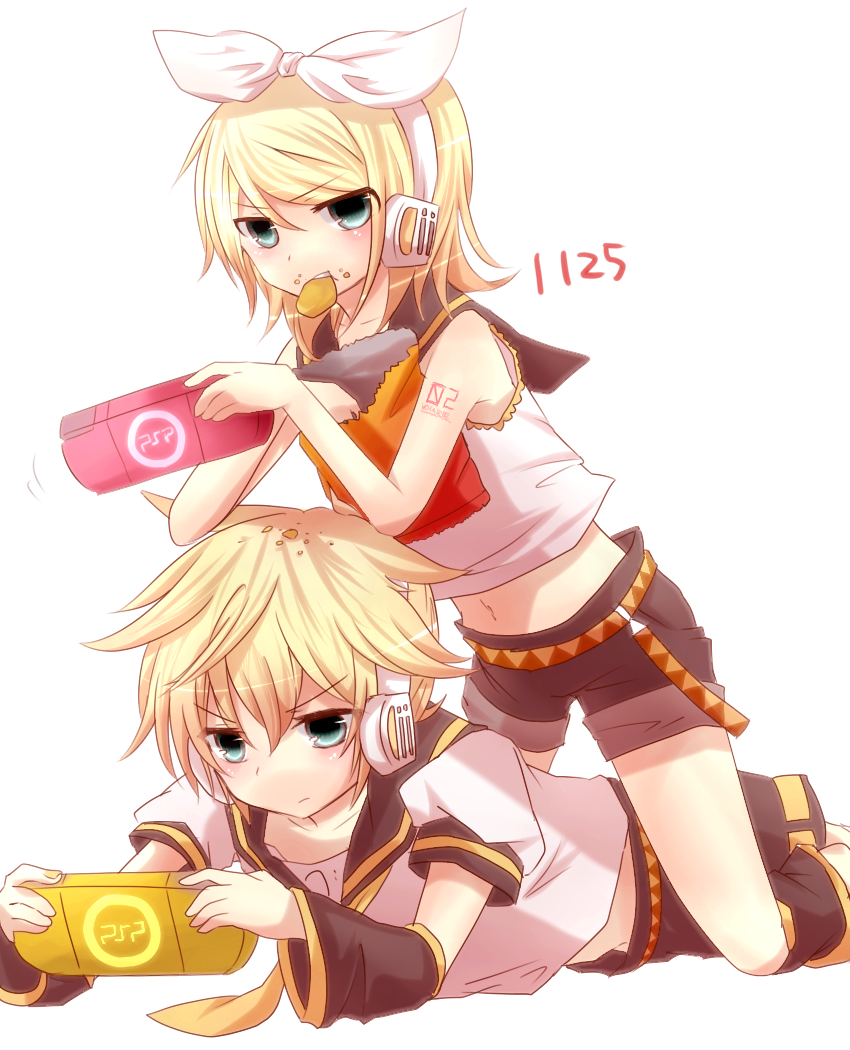 kagamine rin and kagamine len (vocaloid) drawn by monako_(sora527)