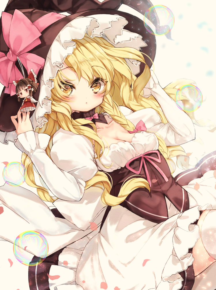 hakurei reimu and kirisame marisa (touhou) drawn by piyokichi