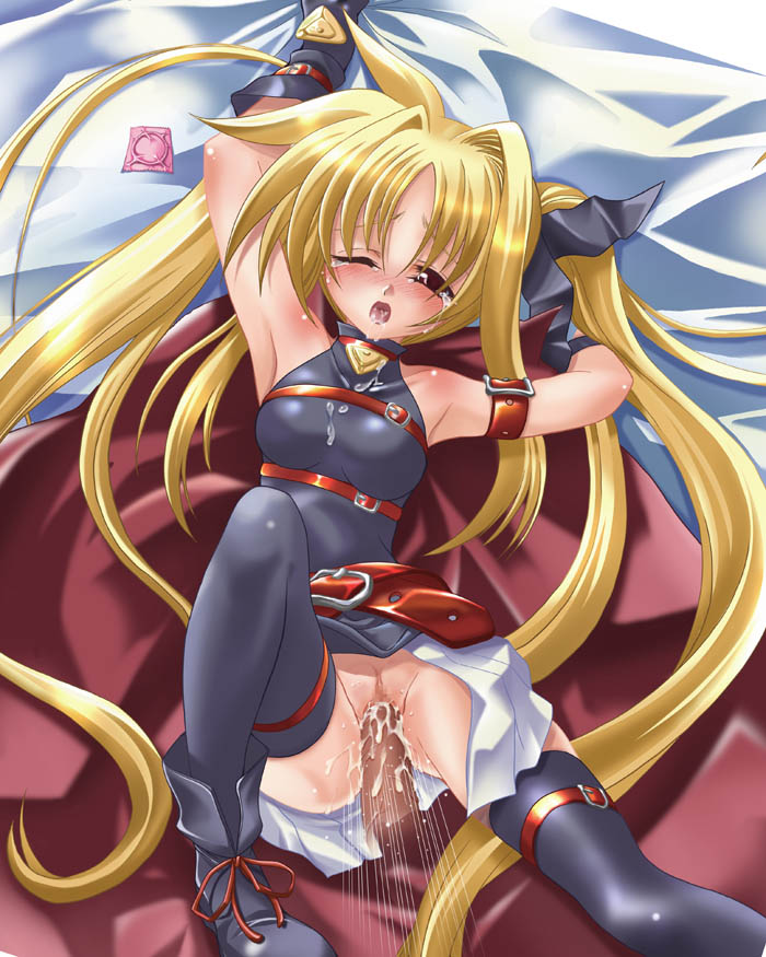 fate testarossa (lyrical nanoha and 1 more) drawn by mio_(fastest_lap)