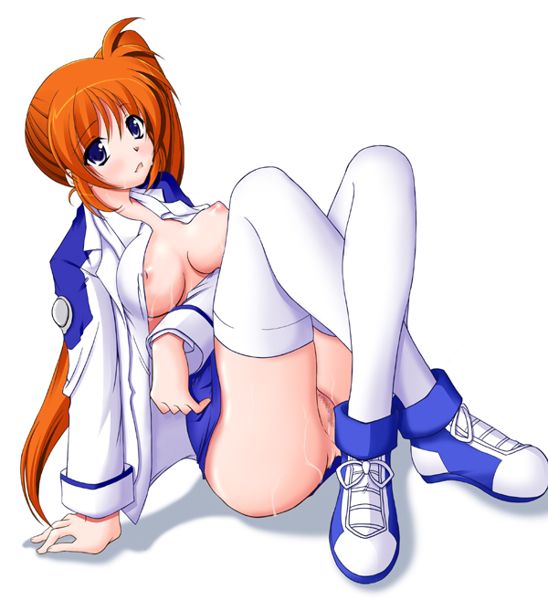 takamachi nanoha (lyrical nanoha and 1 more) drawn by sakura_yuu