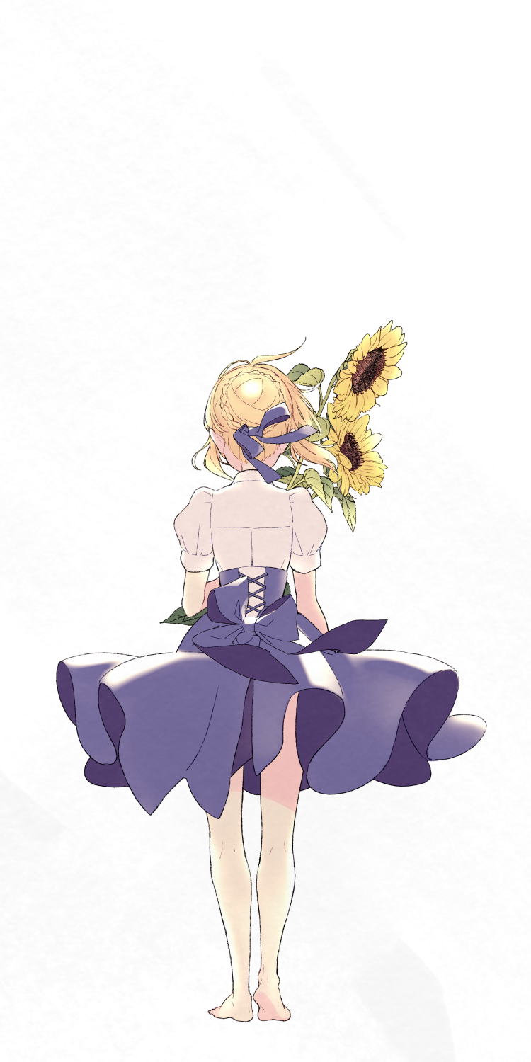 artoria pendragon and saber (fate and 1 more) drawn by 87banana