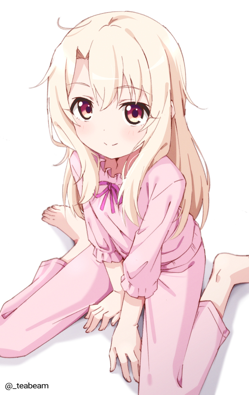 illyasviel von einzbern (fate and 1 more) drawn by teabeam