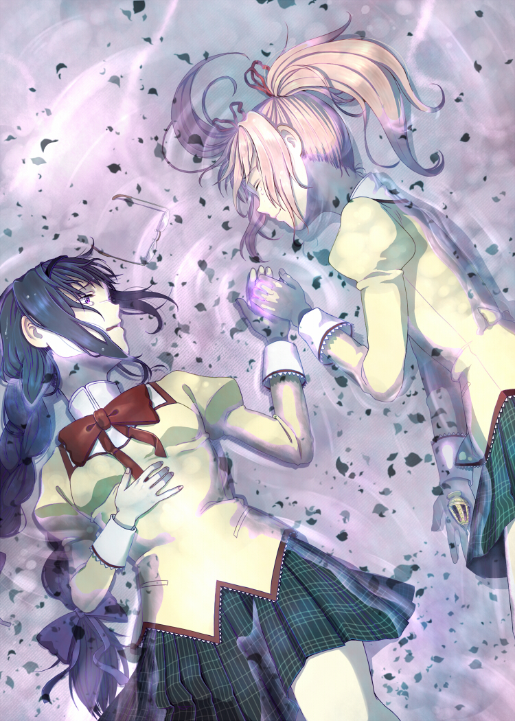 akemi homura and kaname madoka (mahou shoujo madoka magica) drawn by kuro-eri