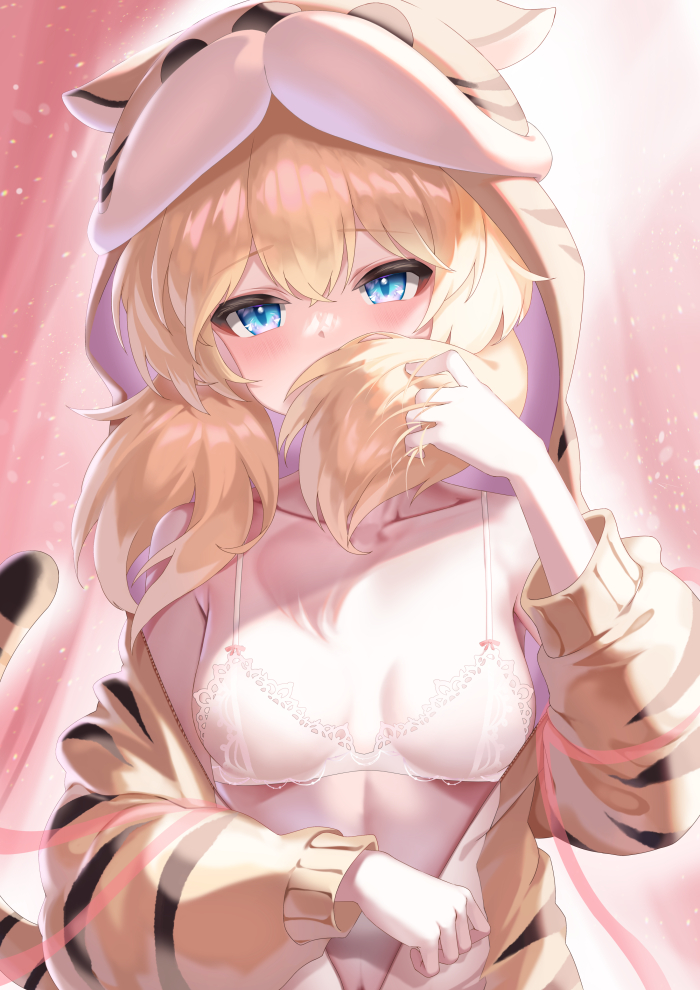 idw and betty (girls' frontline and 1 more) drawn by ehart