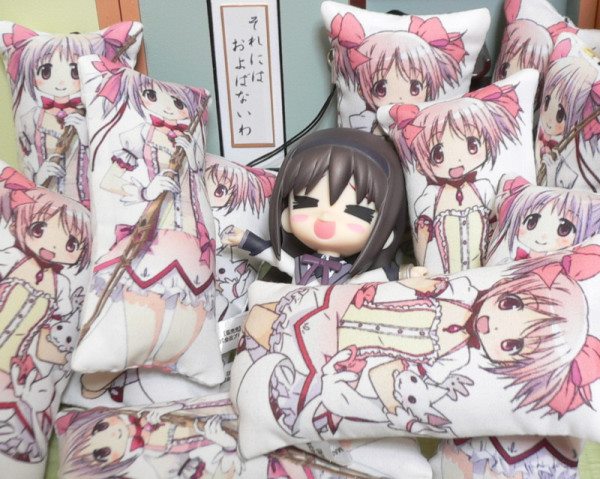 akemi homura, kaname madoka, and kyubey (mahou shoujo madoka magica)