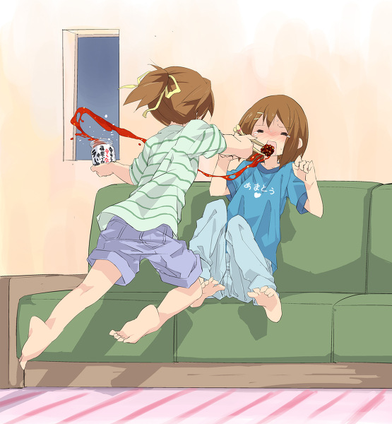 hirasawa yui and hirasawa ui (k-on!) drawn by kuroba_u