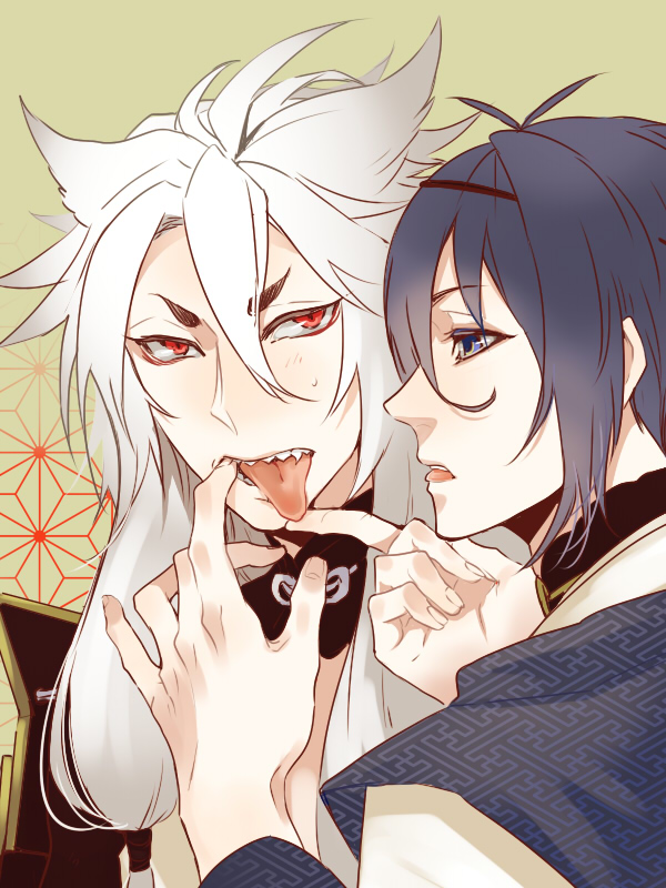 mikazuki munechika and kogitsunemaru (touken ranbu) drawn by zuwai_kani