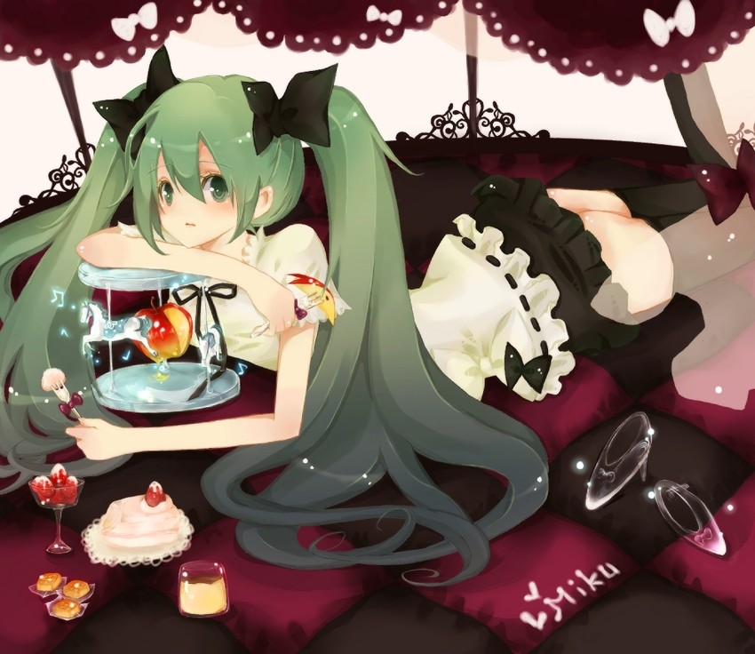 hatsune miku (vocaloid and 1 more) drawn by akikawa_eiri