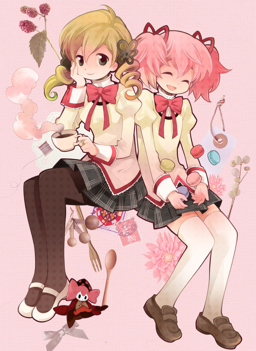 kaname madoka, tomoe mami, and charlotte (mahou shoujo madoka magica) drawn by nogaki_suzume