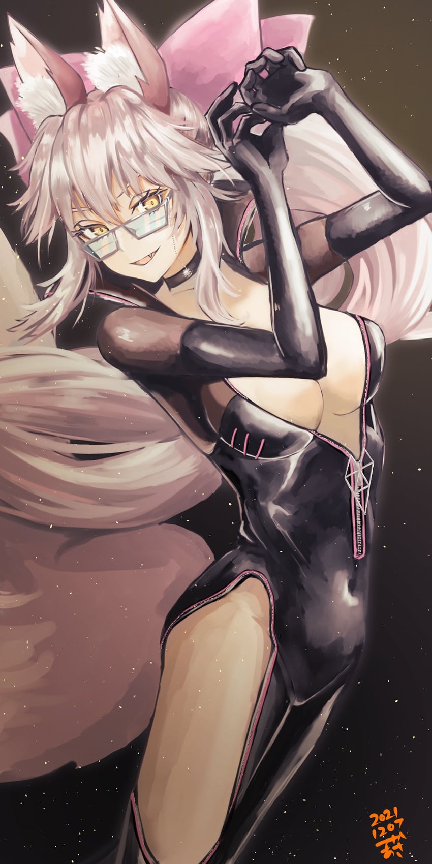 tamamo and koyanskaya (fate and 1 more) drawn by tsukaasa
