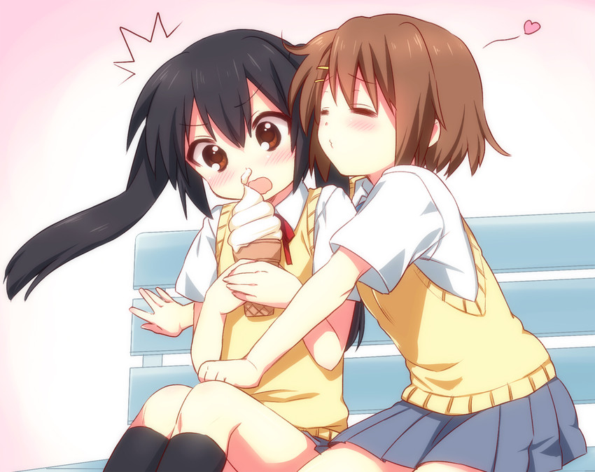 nakano azusa and hirasawa yui (k-on!) drawn by usashiro_mani