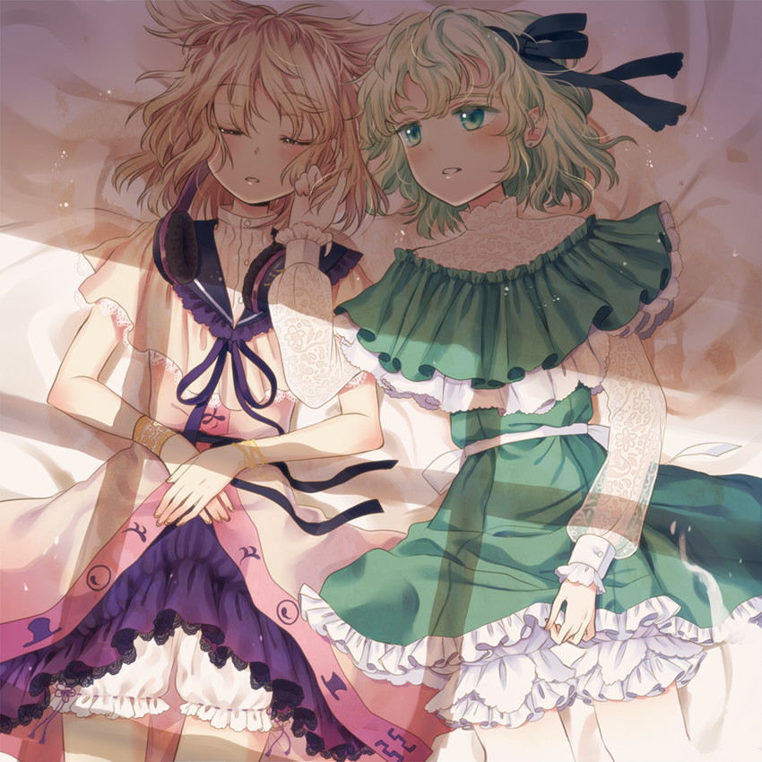 toyosatomimi no miko and soga no tojiko (touhou) drawn by touya_(konpekitou)