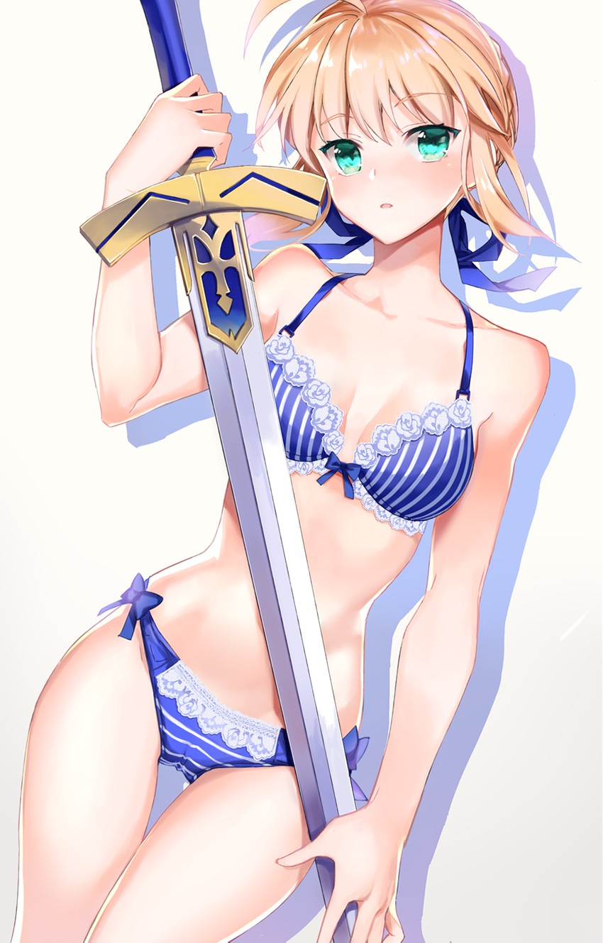 artoria pendragon and saber (fate and 1 more) drawn by ycco_(estrella)