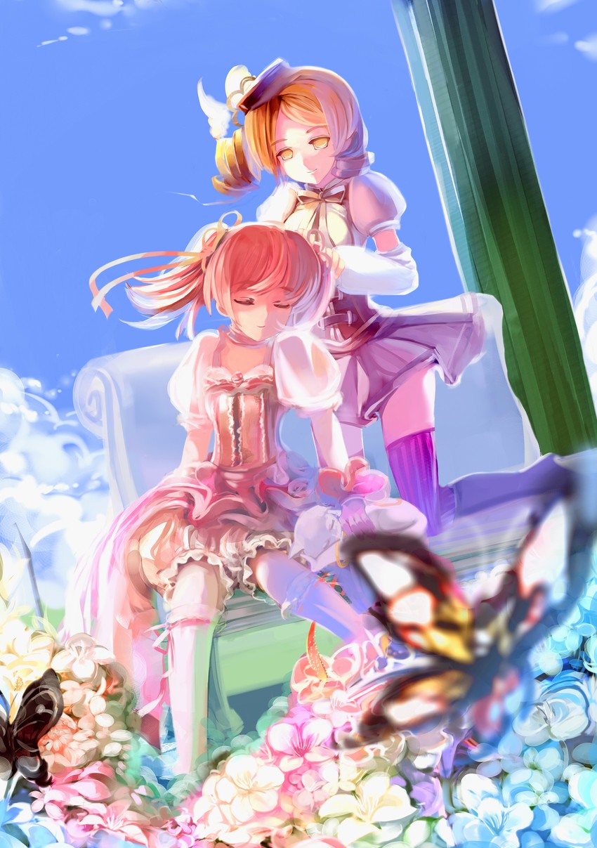 kaname madoka and tomoe mami (mahou shoujo madoka magica) drawn by ameru.miro