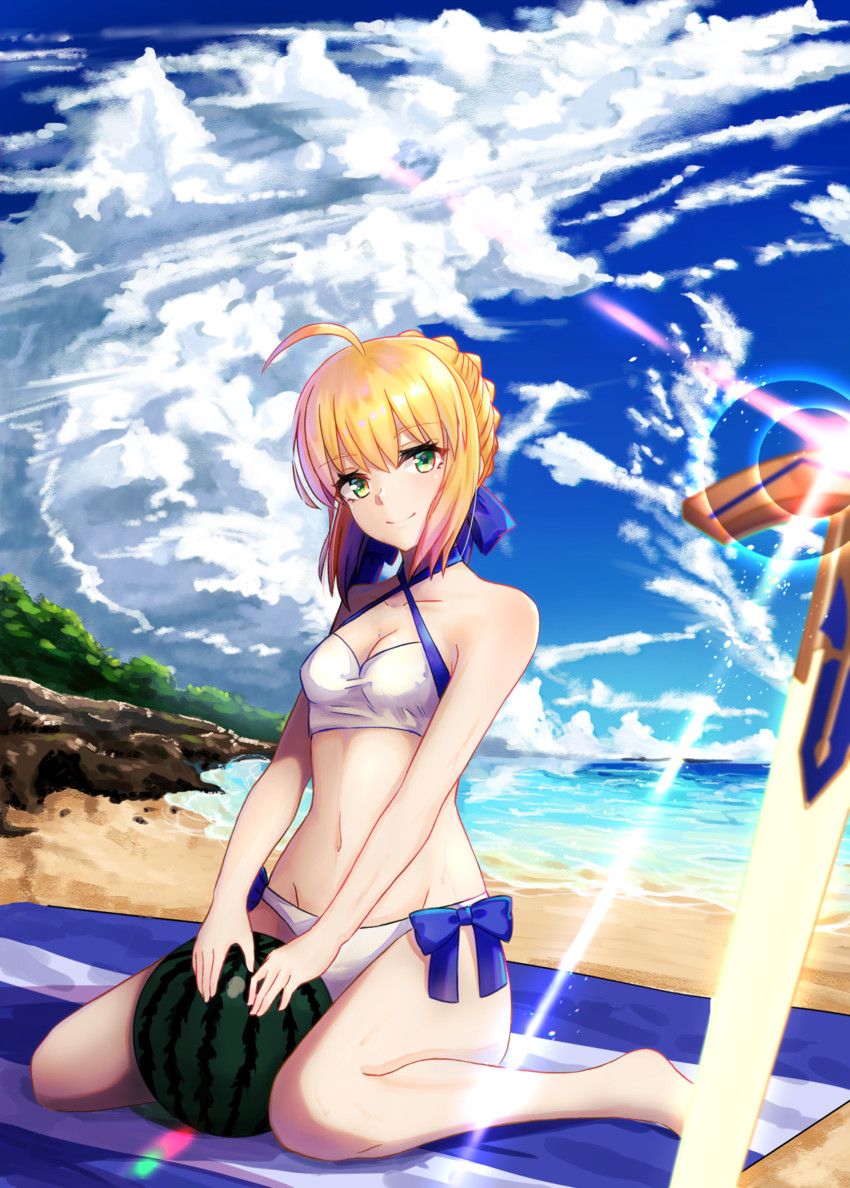 artoria pendragon (fate and 2 more) drawn by kuwahara_taiki