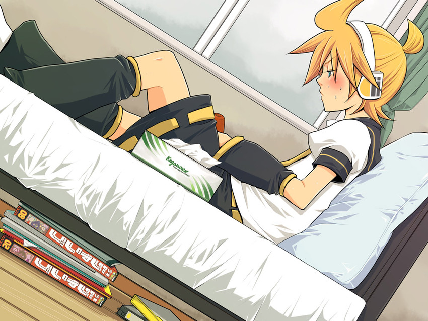 kagamine len (vocaloid and 2 more) drawn by yomorin