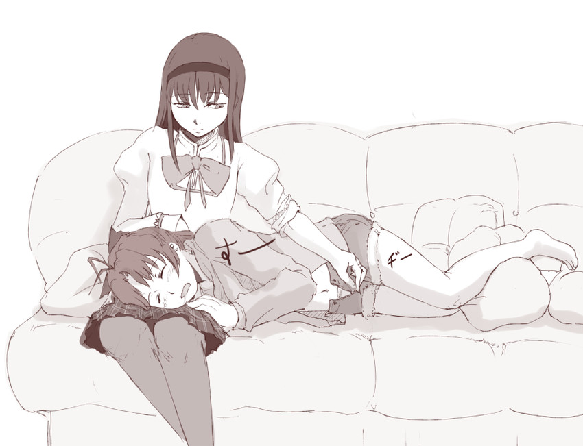 akemi homura and sakura kyoko (mahou shoujo madoka magica) drawn by uruo