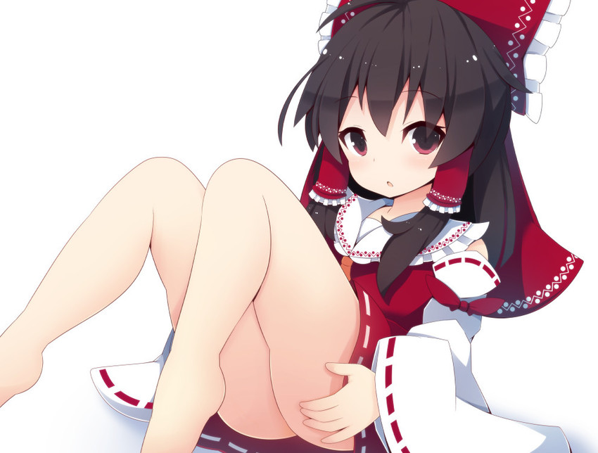 hakurei reimu (touhou) drawn by beni_shake