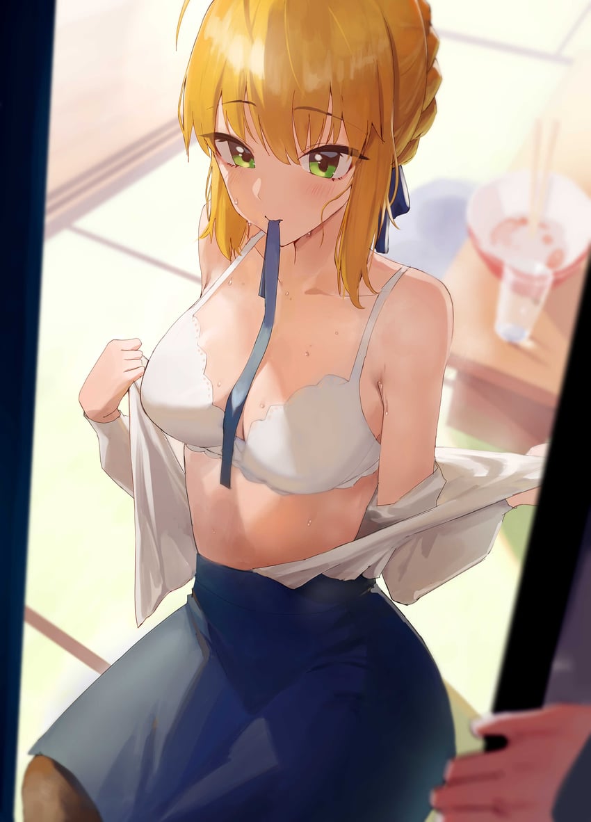 artoria pendragon and saber (fate and 1 more) drawn by rororo
