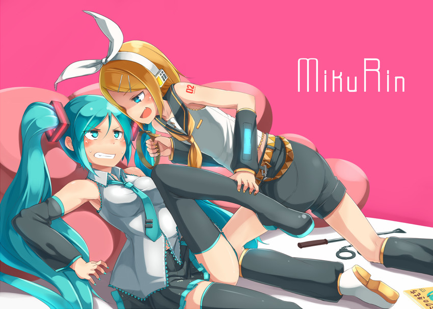 hatsune miku and kagamine rin (vocaloid) drawn by u_(mikaduki0720)